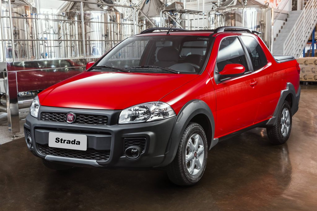Fiat Strada 2018 (2) Fiat Strada 2018 (2)