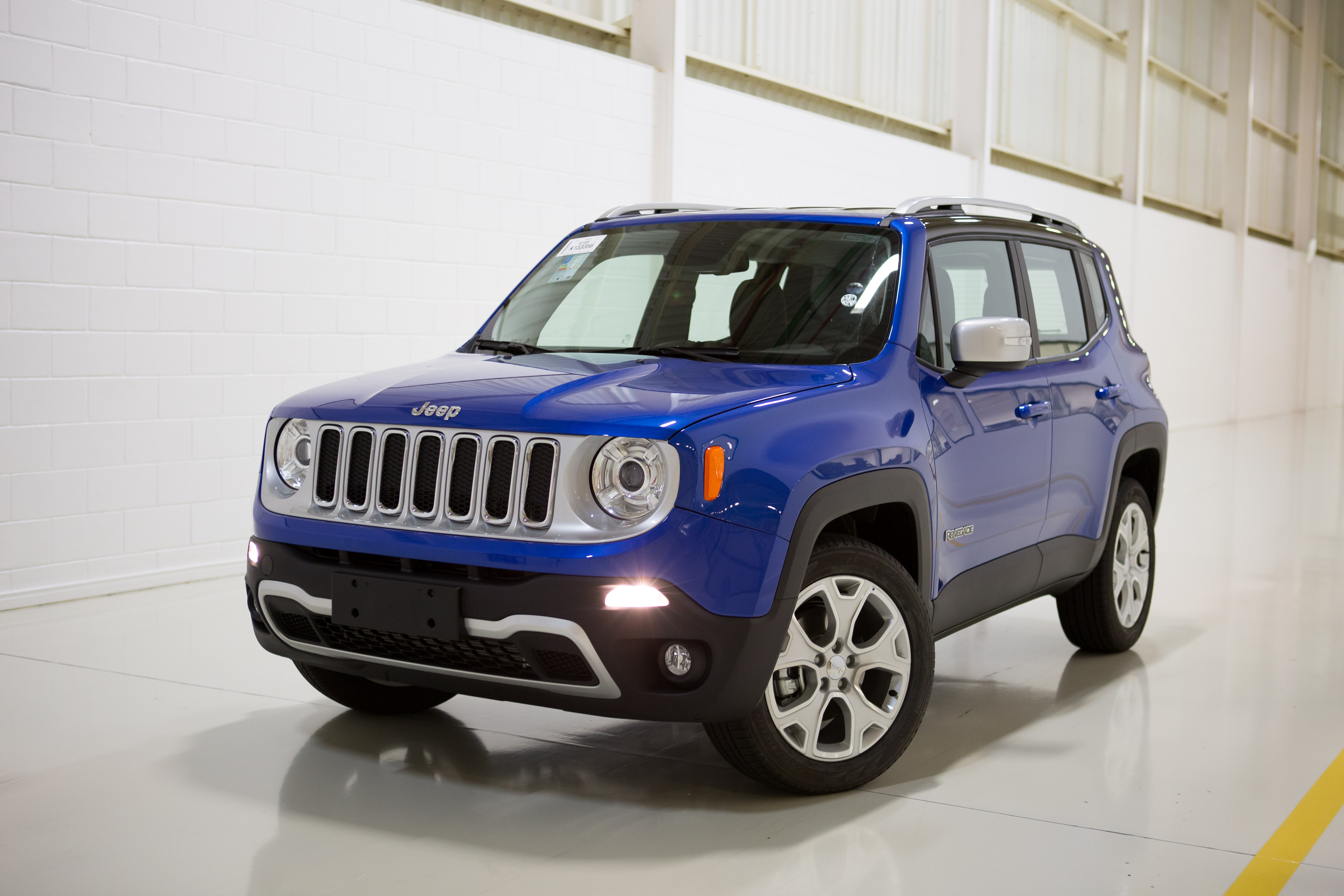 Jeep Renegade traz nova versão a diesel e alterações nos preços