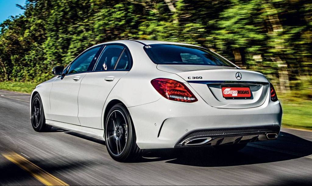 Mercedes-C300-2