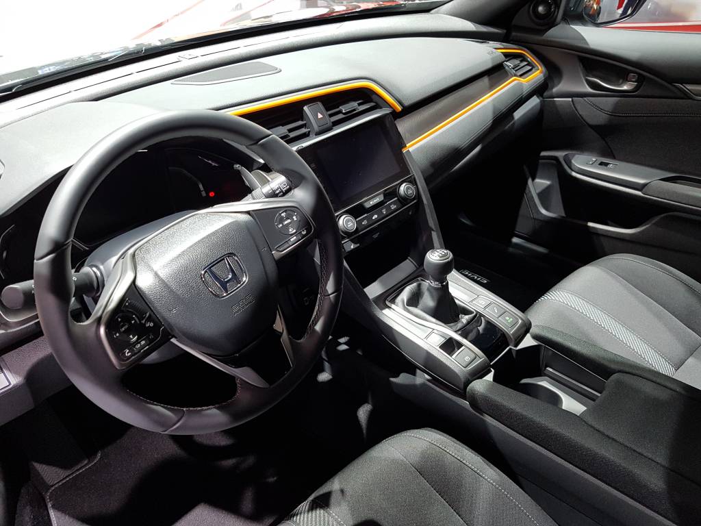 Honda Civic 1.0 VTEC 4