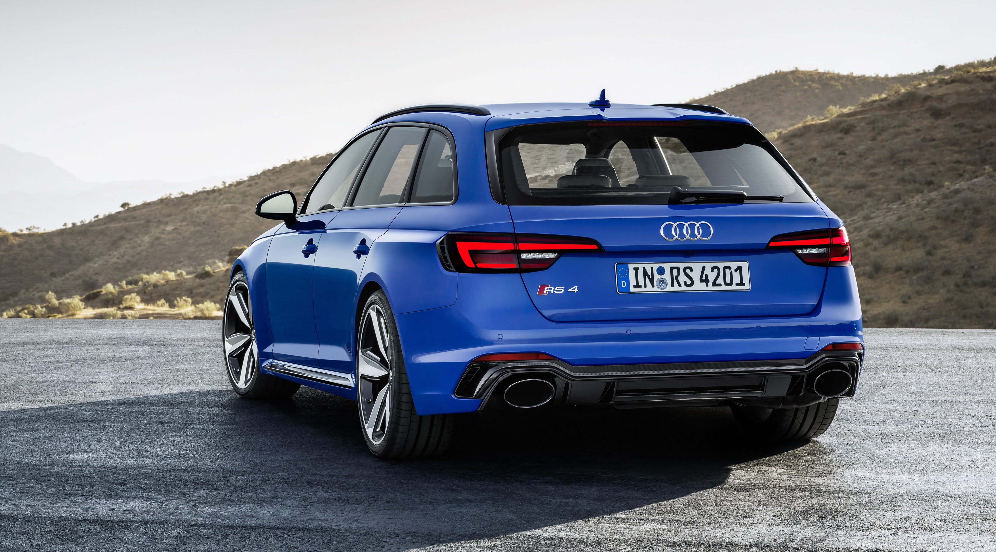 audi-rs4-avant-uma-perua-de-450-cv-para-fam-lias-apressadas-quatro-rodas