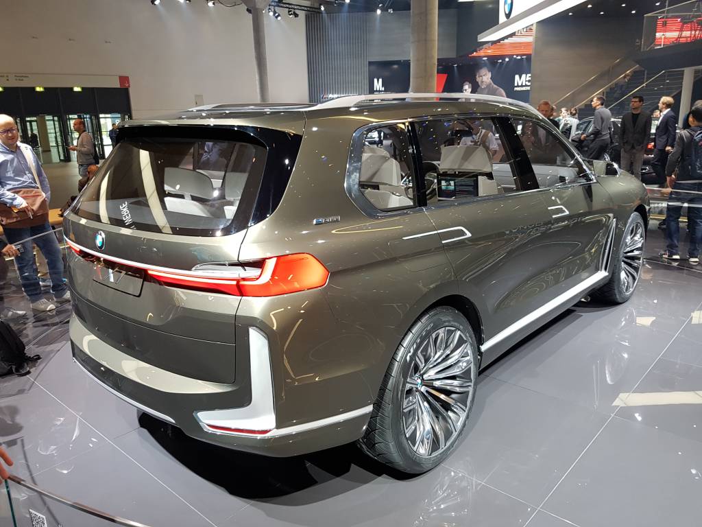 BMW X7 (4)
