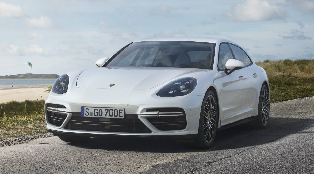Panamera Turbo S E-Hybrid Sport Turismo 1