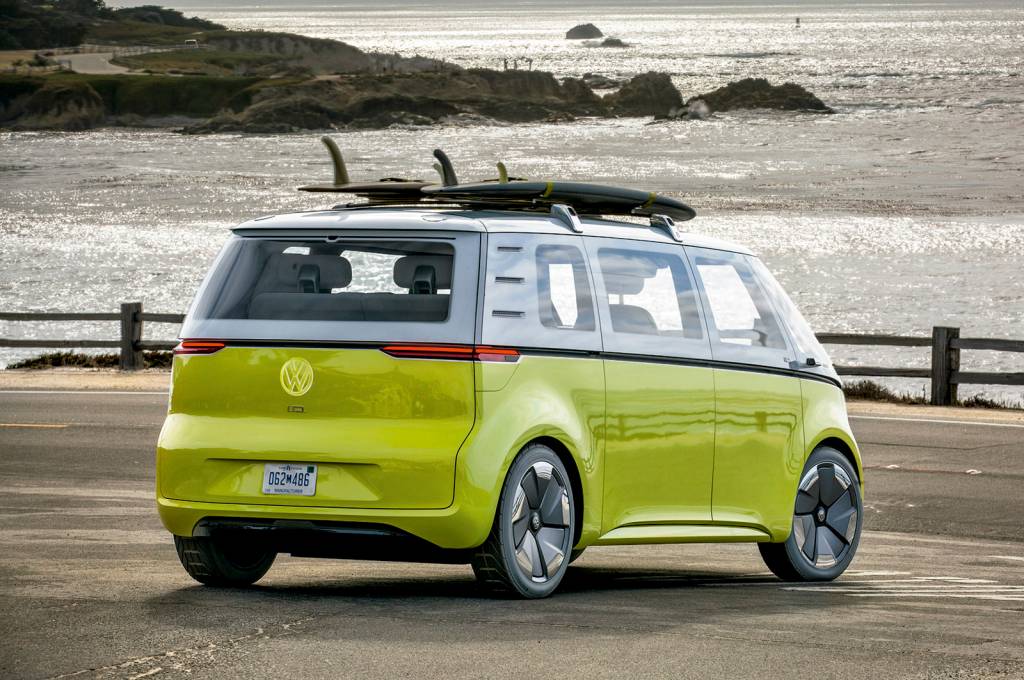 Impressões: como é dirigir a Volkswagen I.D. Buzz, a Kombi do futuro ...