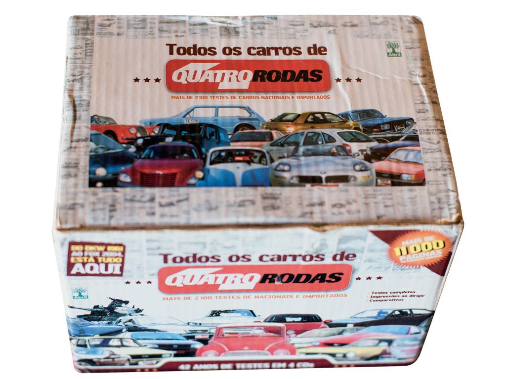 A coleção de CDs, lançada em 2000, contava com a ficha técnica e fotos de todos os carros já testados