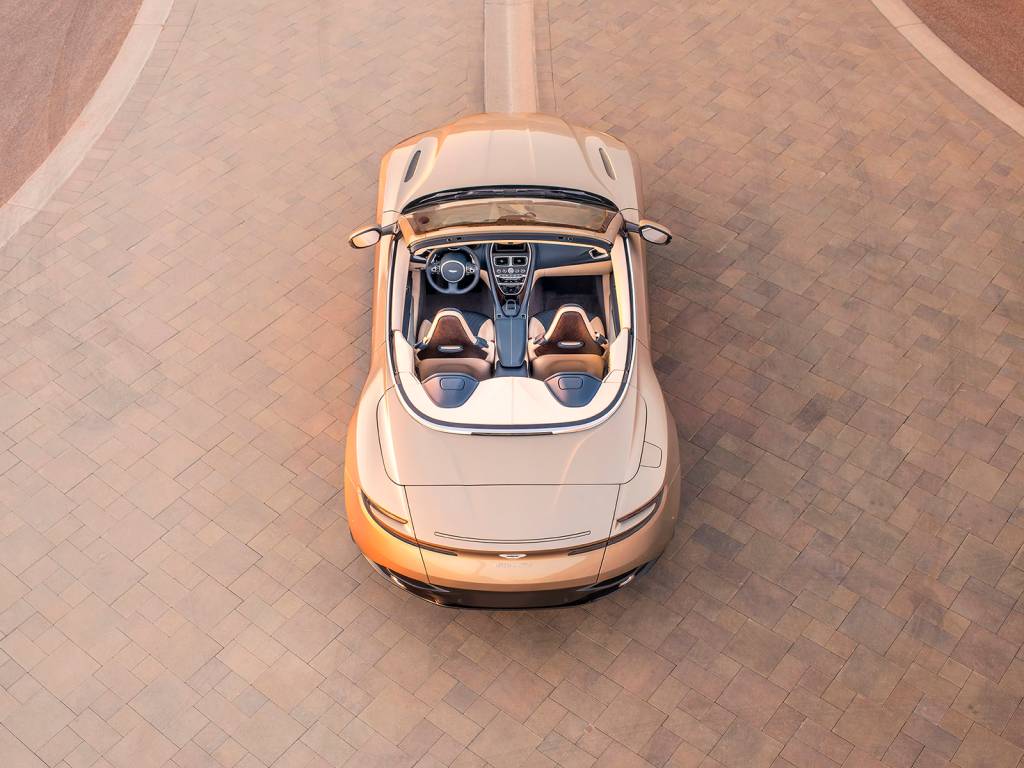 DB11 Volante