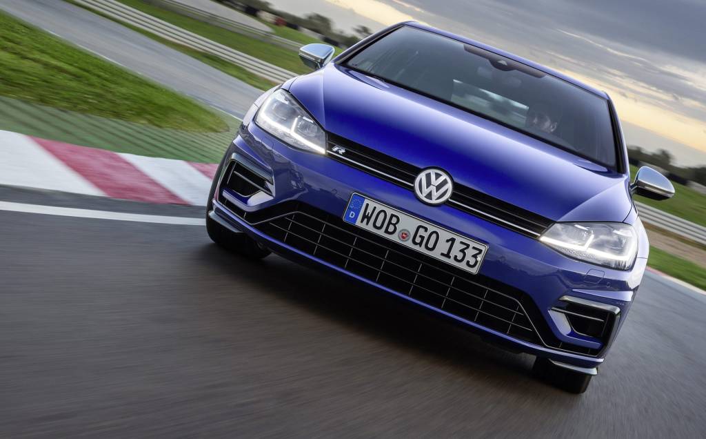 VW Golf R 10