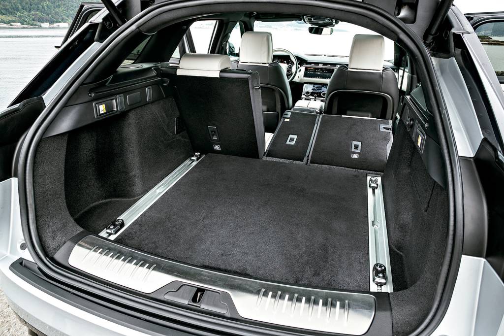 Range Rover Velar 4