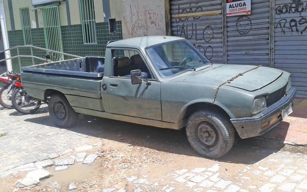 Peugeot 504 com corrente