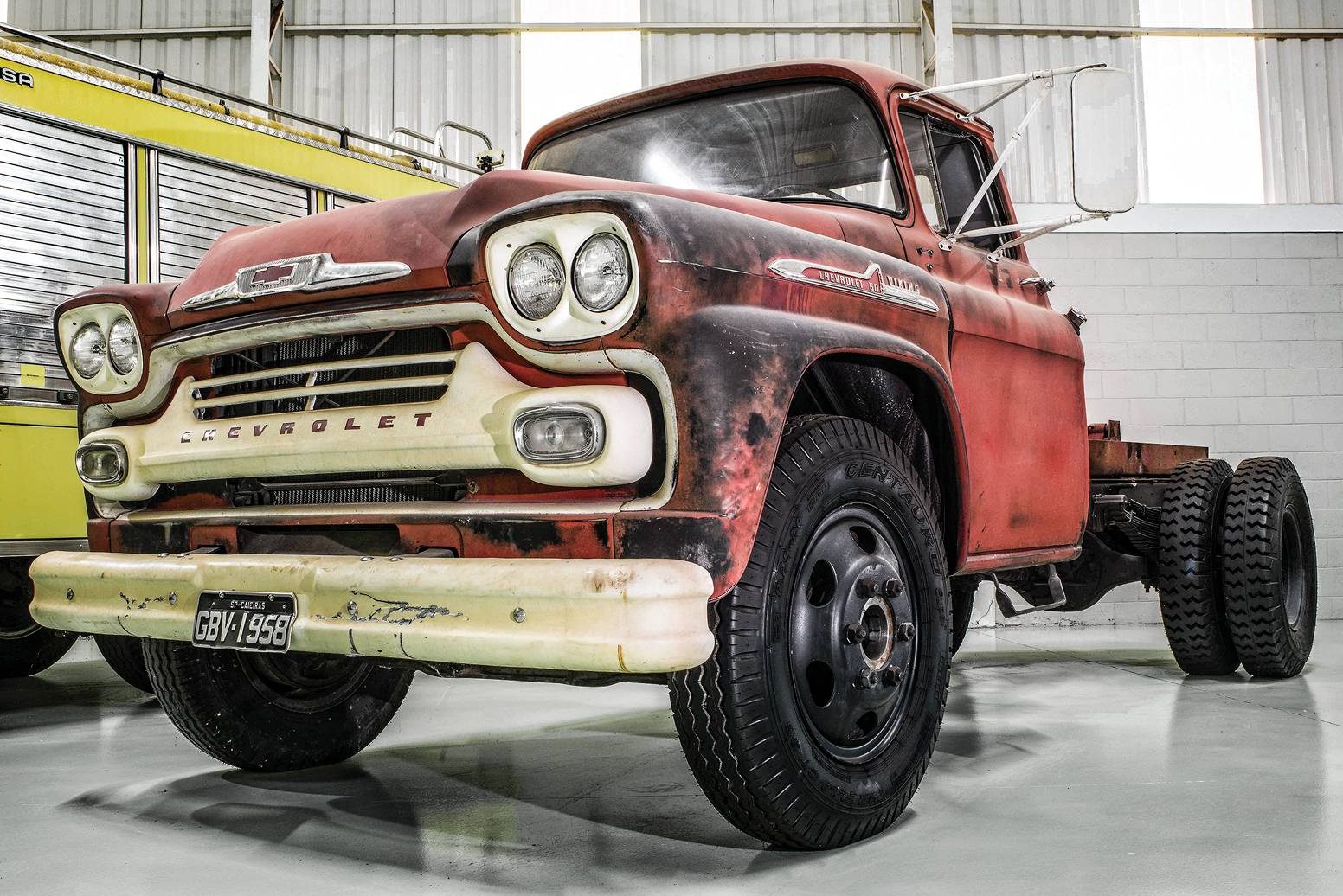 Coleção de caminhões O Chevrolet americano 1958 é o único sem restauração de toda a coleção