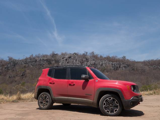 A equipe do GUIA JEEP QUATRO RODAS BY RENEGADE começou o dia cedo em Minas Gerais A equipe do GUIA JEEP QUATRO RODAS BY RENEGADE começou o dia cedo em Minas Gerais