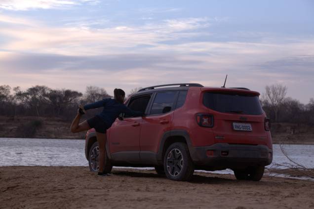 Fim do dia – e das viagens do GUIA JEEP QUATRO RODAS BY RENEGADE – às margens do Rio São Francisco