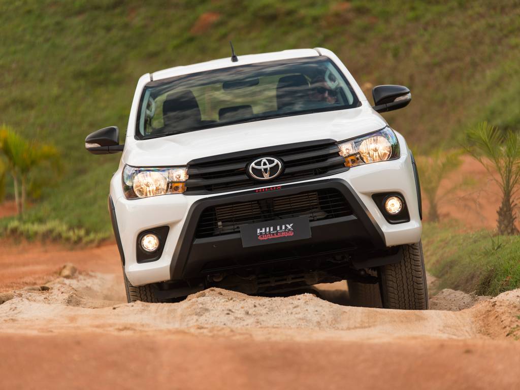 Versão Challenge é a grande novidade da linha 2018 da Hilux