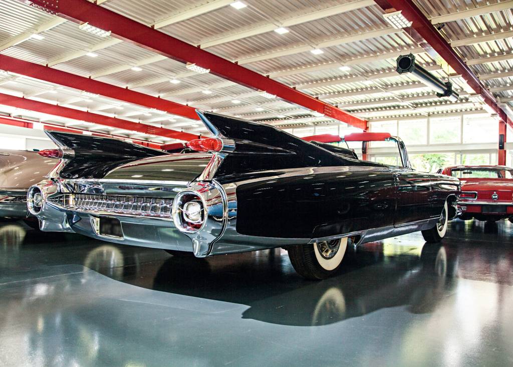 Cadillac Eldorado 1959: igual ao carro que sempre aparecia nas fotos de Elvis Presley