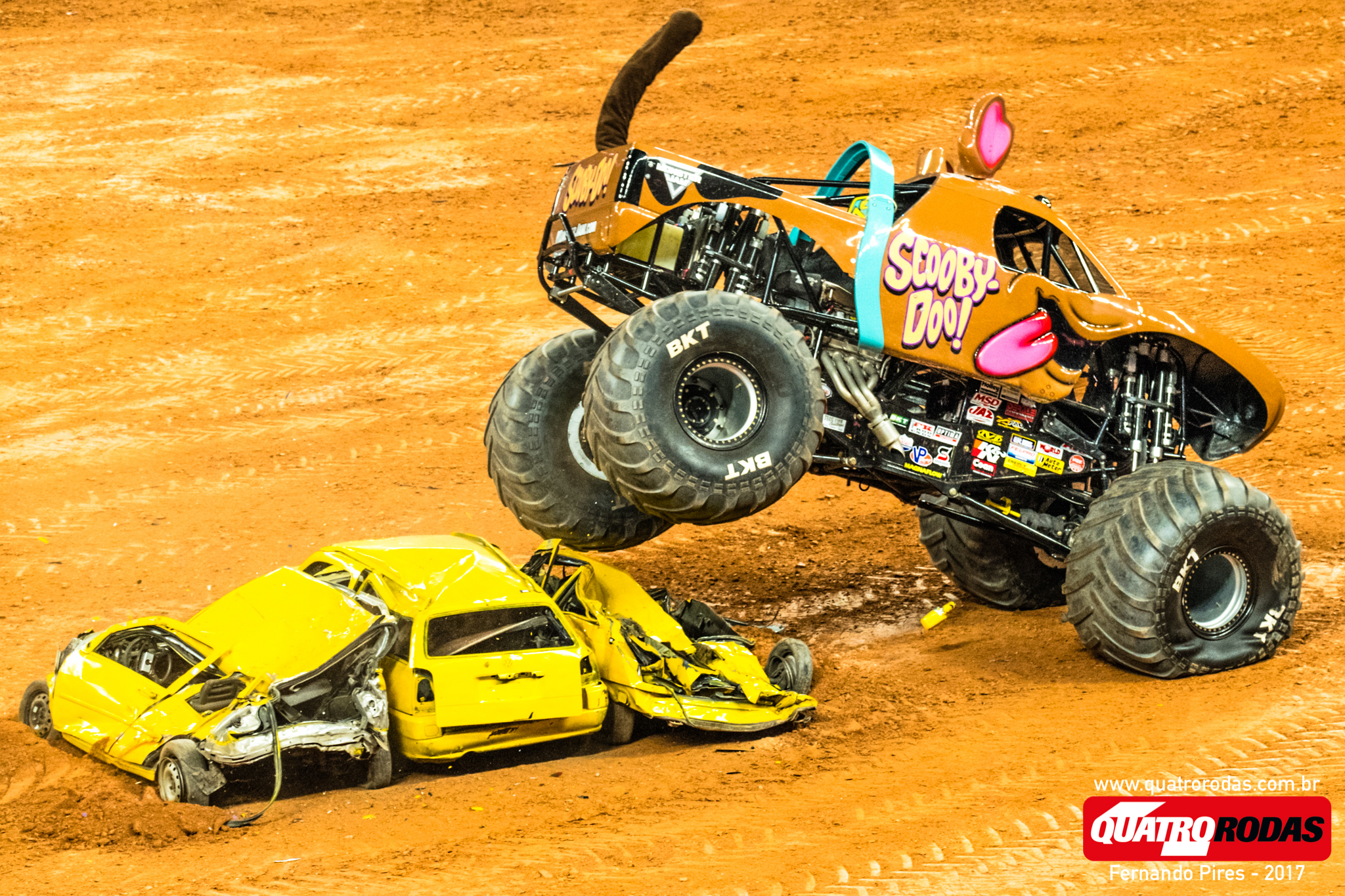 Monster Jam: carros gigantes em manobras radicais para assistir de graça -  Muralzinho de Ideias