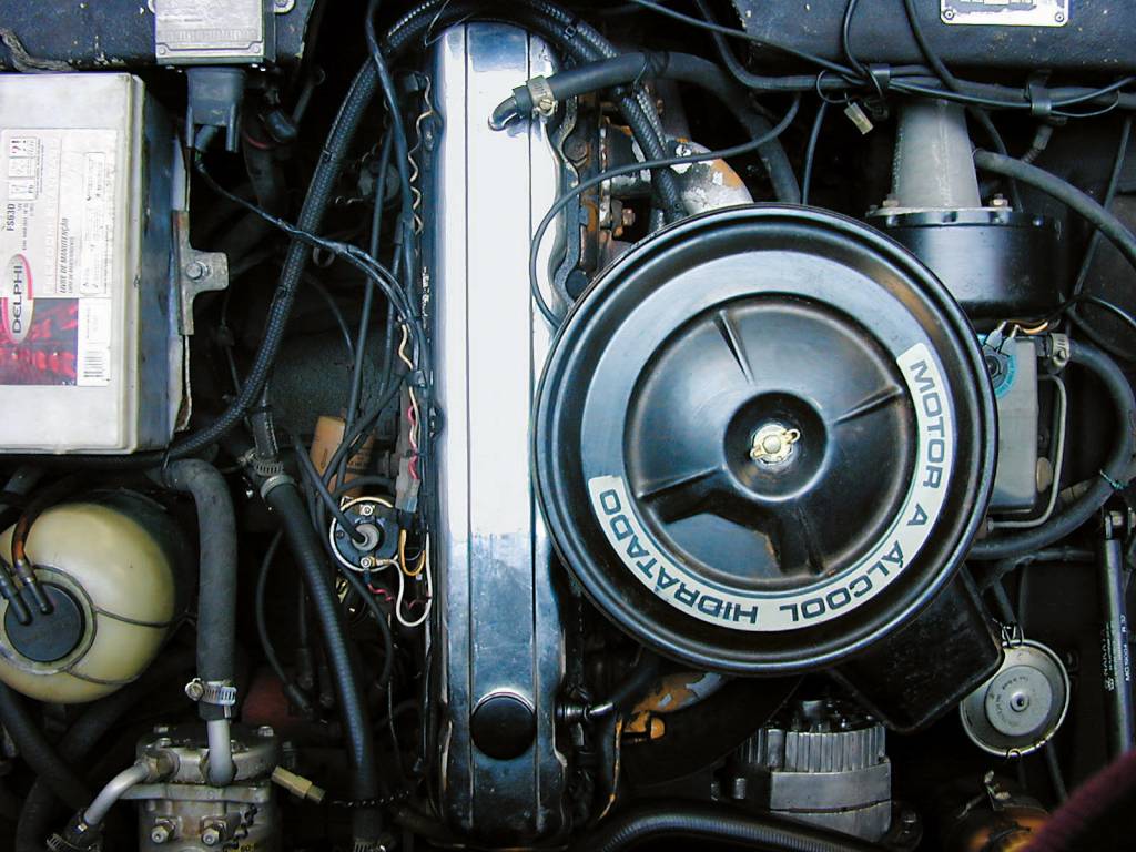 Motor a álcool do SM 4.1, esportivo da Santa Matilde, modelo 1978