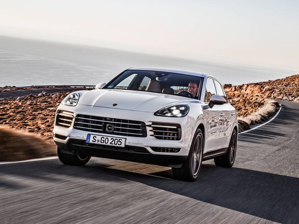 Parecido com a geração anterior, o novo Cayenne disfarça o quão tecnológico ele é