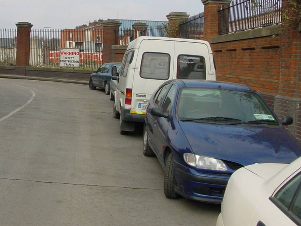 Estacionado na contramão