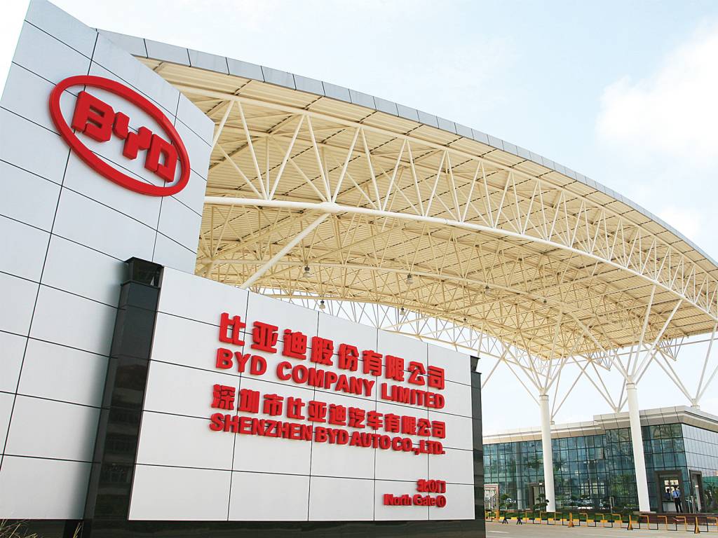 Teste: BYD e5, o sedã elétrico da BYD com porte de Toyota Corolla