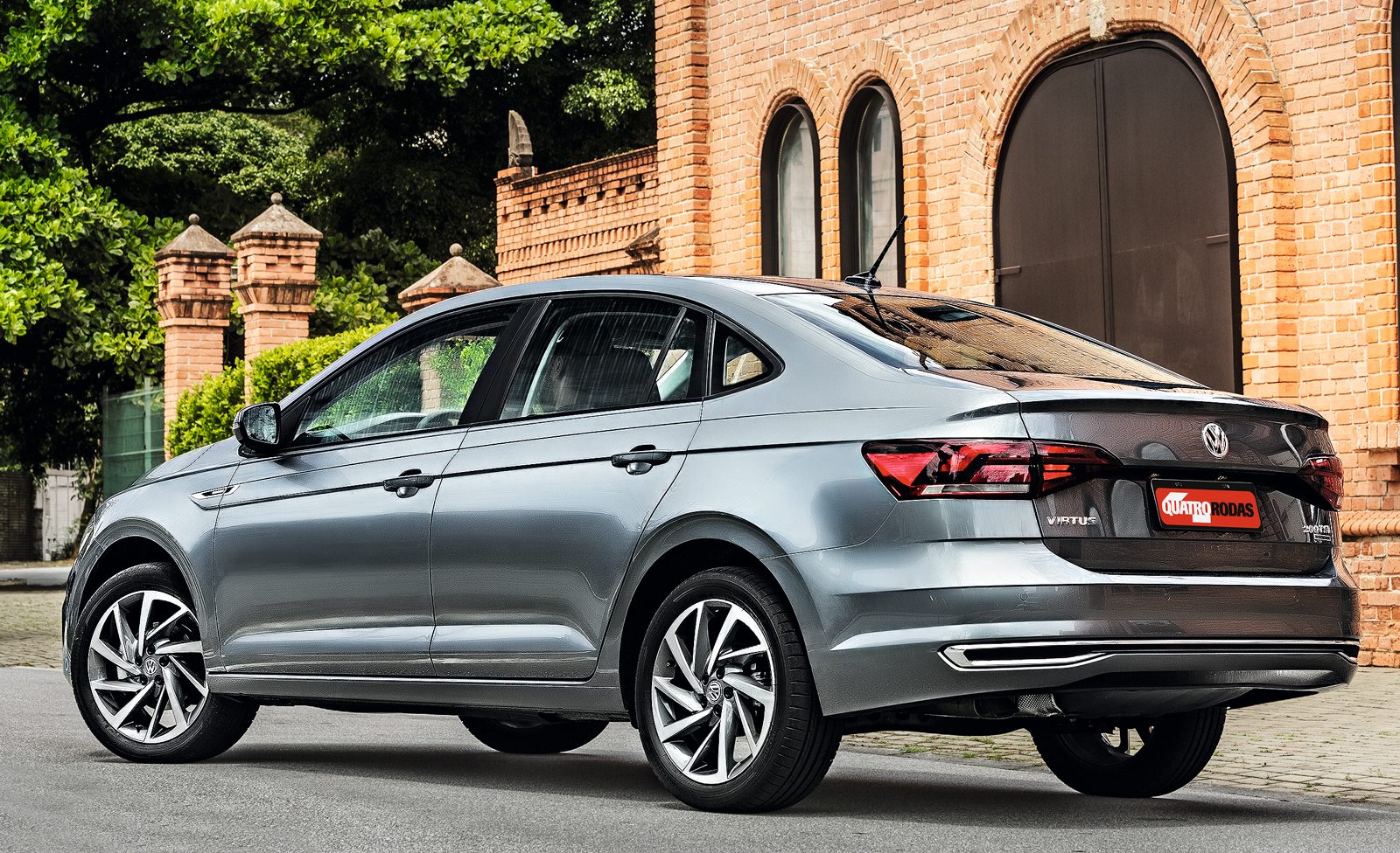 Teste Volkswagen Virtus Highline 200 TSI, mania de grandeza Quatro Rodas