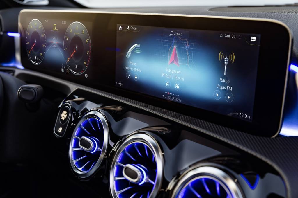 2019-Mercedes-Benz-A-Class-Hatch-28