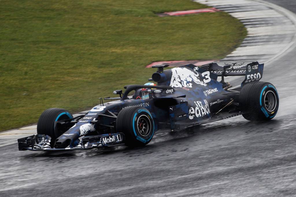 Red Bull RB14 Fórmula 1 Halo
