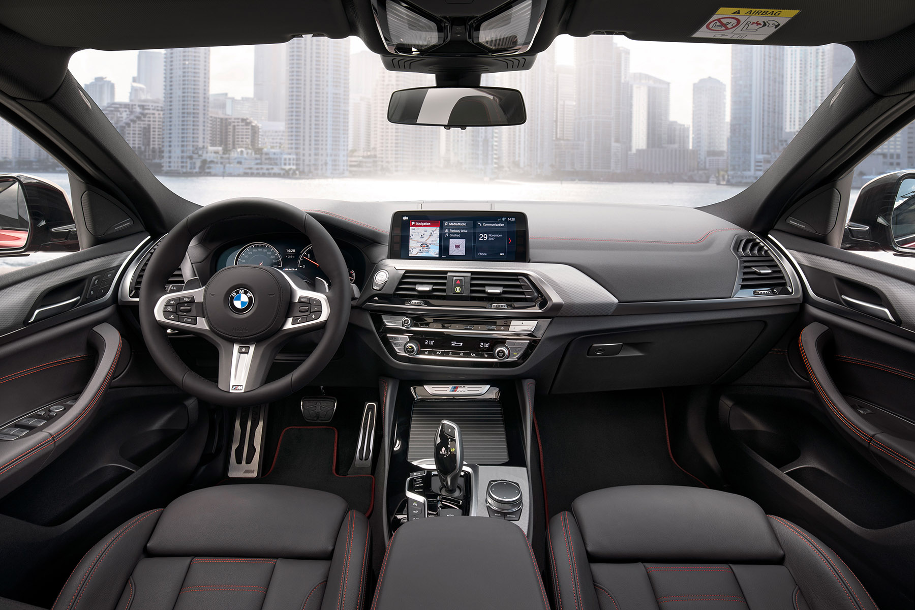 Nova geração do BMW X4 fica maior, mas mantém visual do anterior