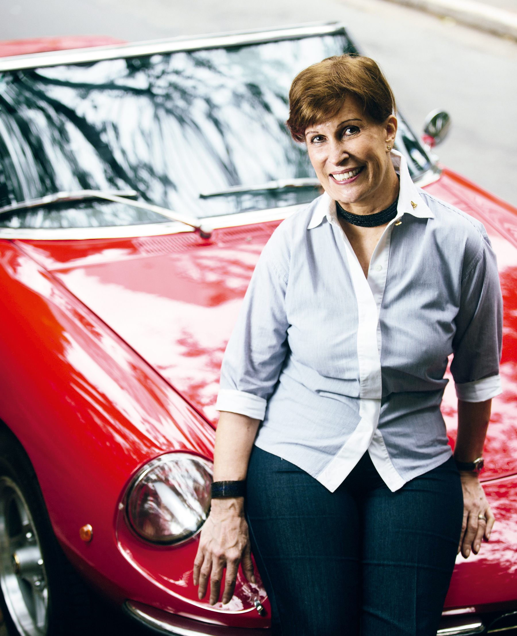 Graziela e seu Alfa Spider: os motores foram seus “filhos"