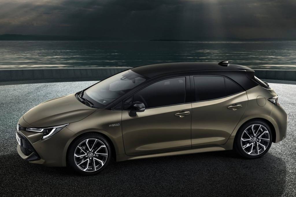 Toyota-Auris-2019-1600-03