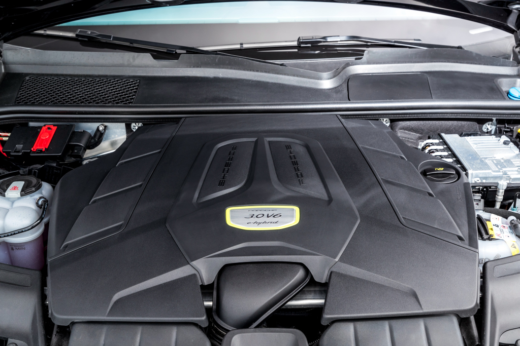 porsche cayenne e-hybrid (2) porsche cayenne e-hybrid