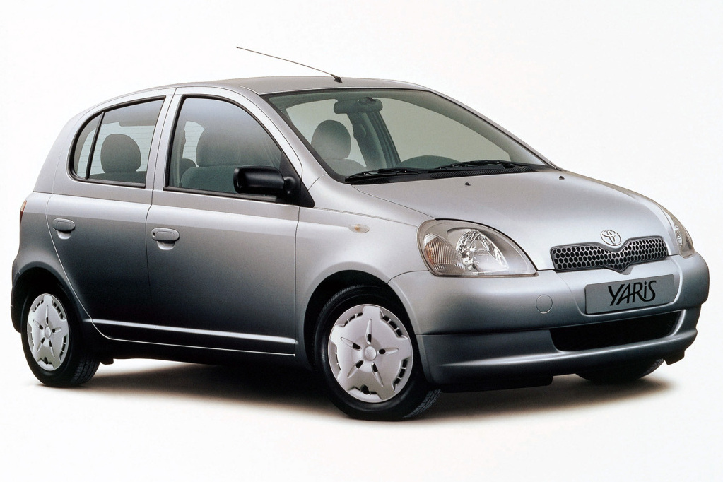 Toyota Yaris da primeira geração