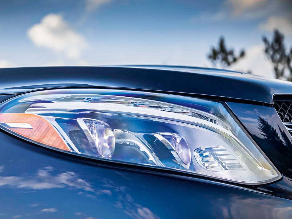 Farol FullLed Mercedes Farol FullLed Mercedes