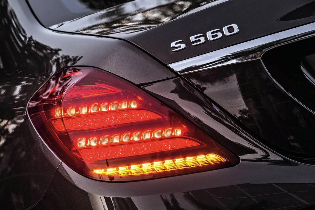 Mercedes-Benz S 560 L (7) Mercedes-Benz S 560 L (7)