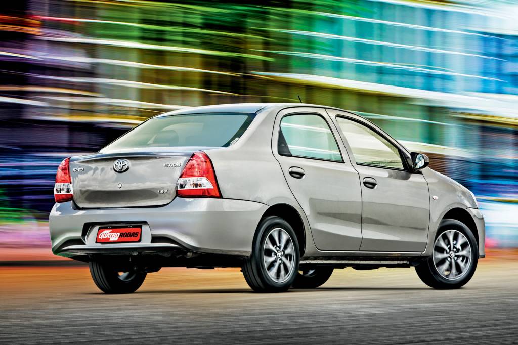 QR-706-AUTOMATICOS-TRATADAS-toyota-etios-ok.tif Toyota Etios Sedan