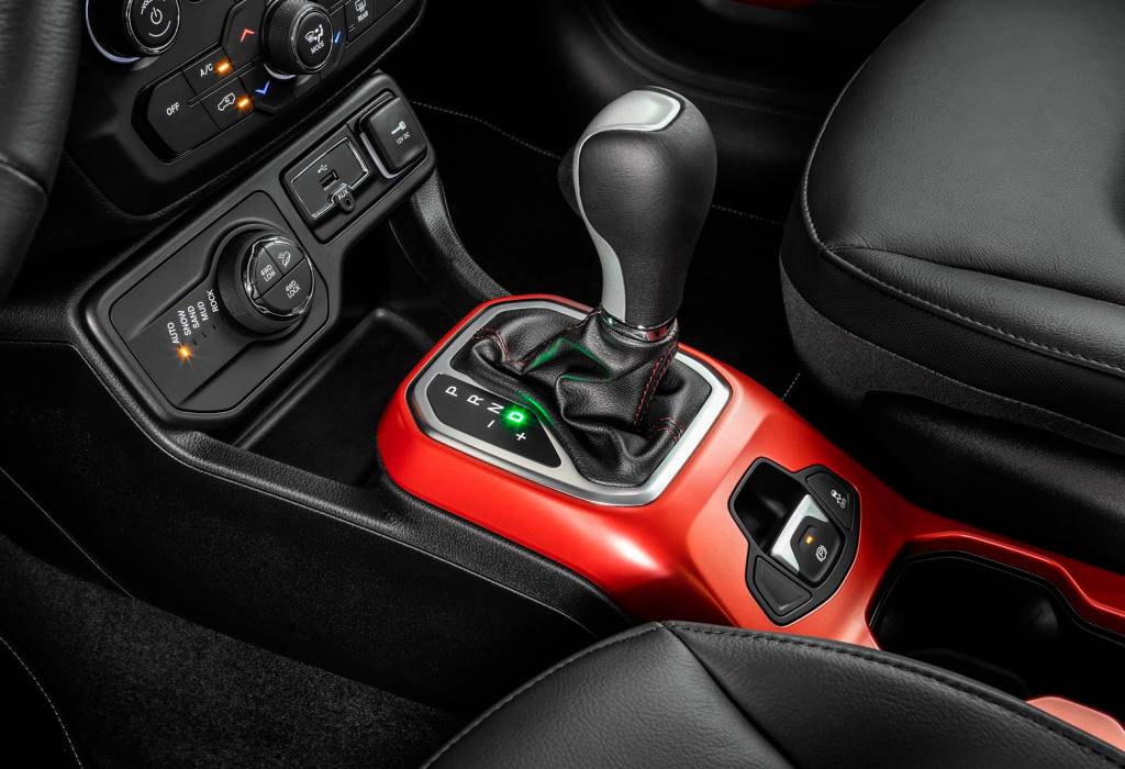 Jeep Renegade Trailhawk 2019 (12) Jeep Renegade Trailhawk 2019 (12)