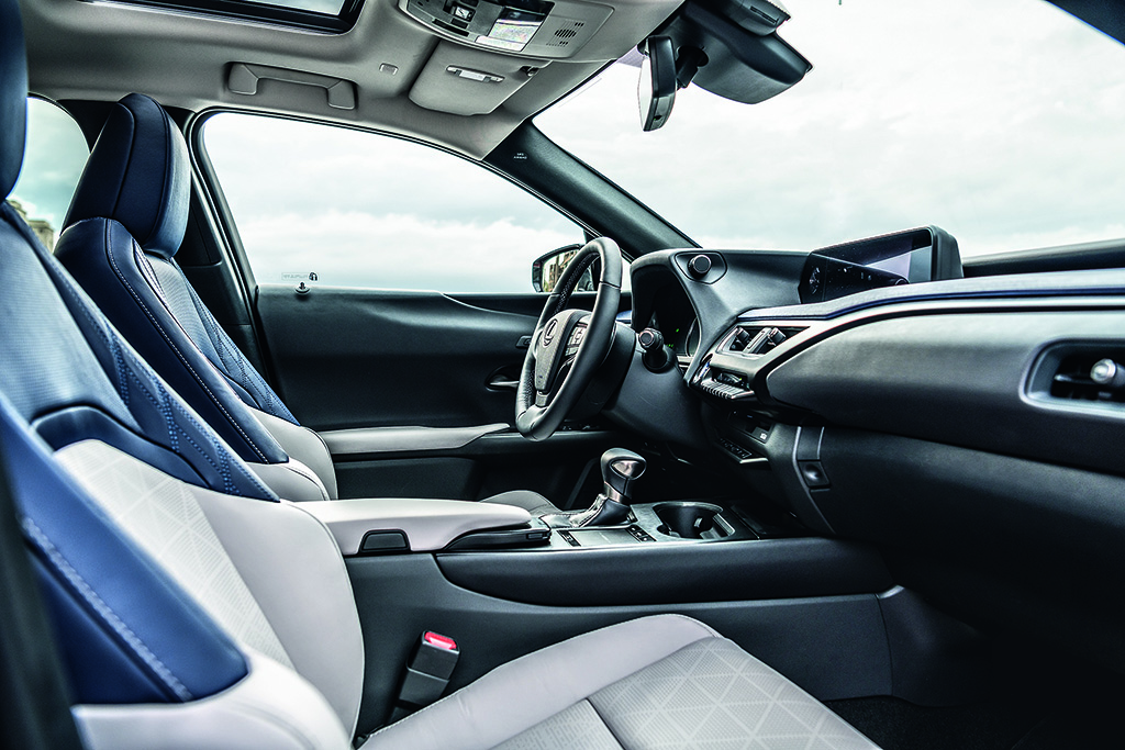 Lexus UX Lexus UX