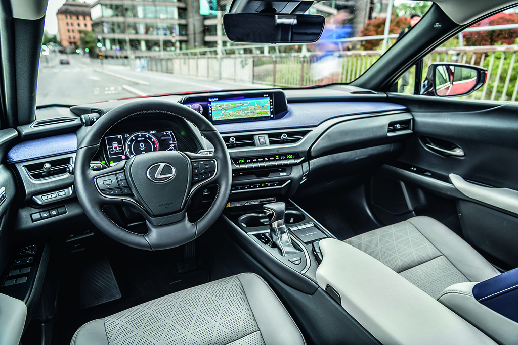 Lexus UX Lexus UX