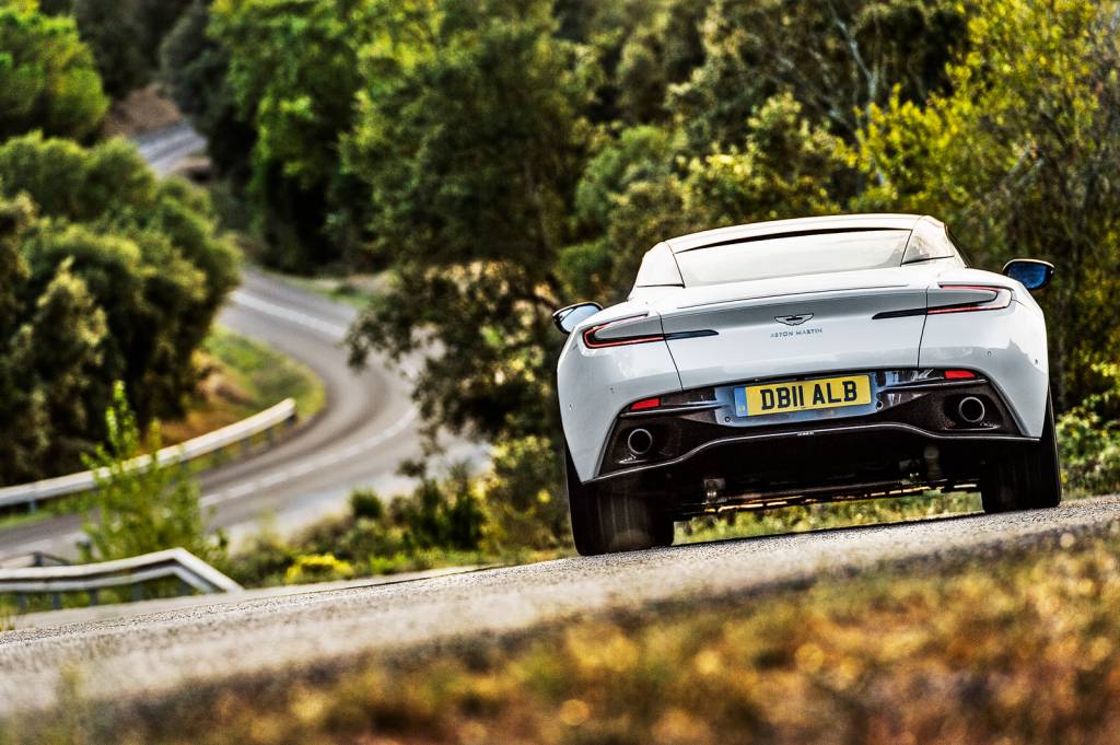 Aston Martin DB11