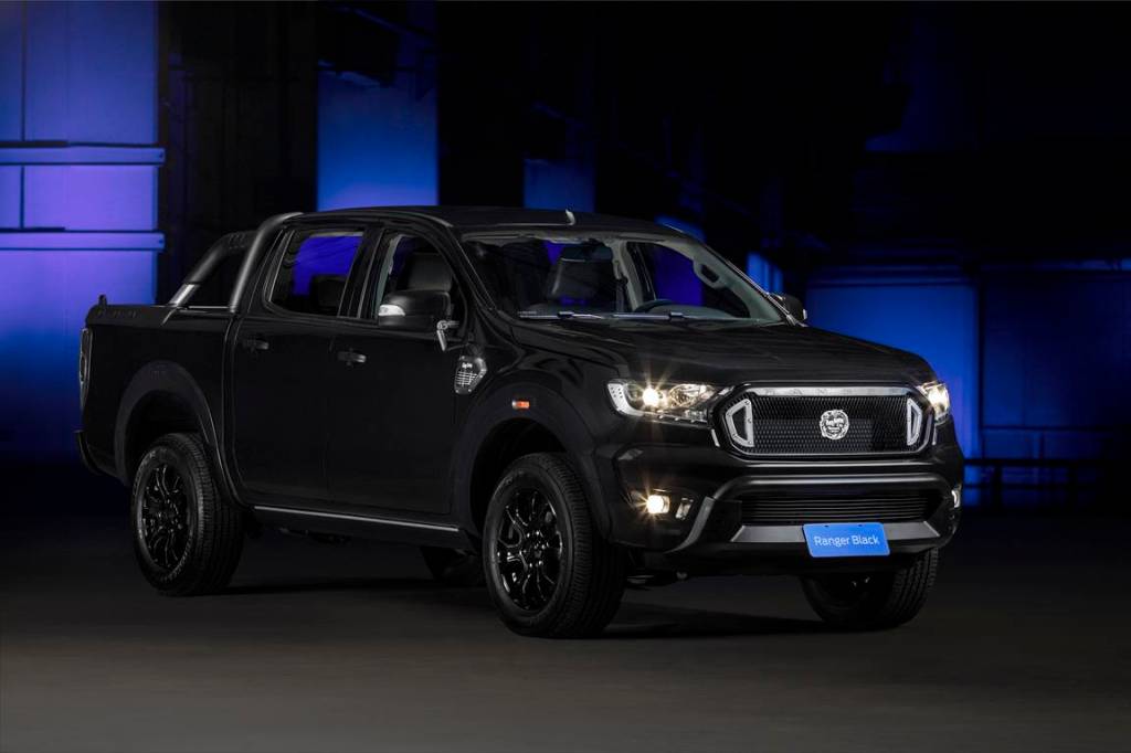 Ranger Black (2) Ranger Black (2)