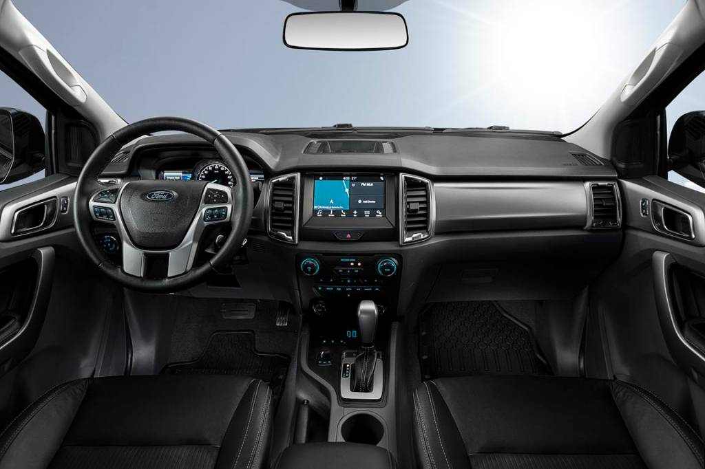 Ranger Black_Interior (4) Ranger Black_Interior (4)
