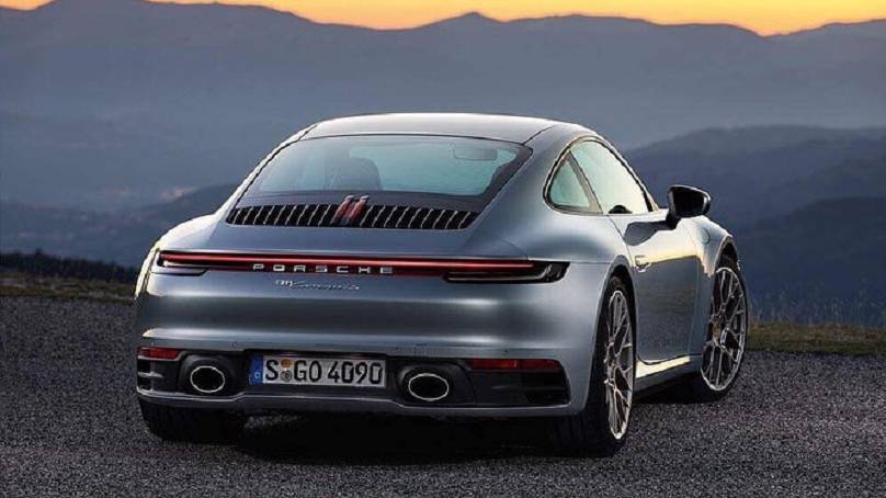 Fotos da oitava geração do Porsche 911 vazam antes da estreia