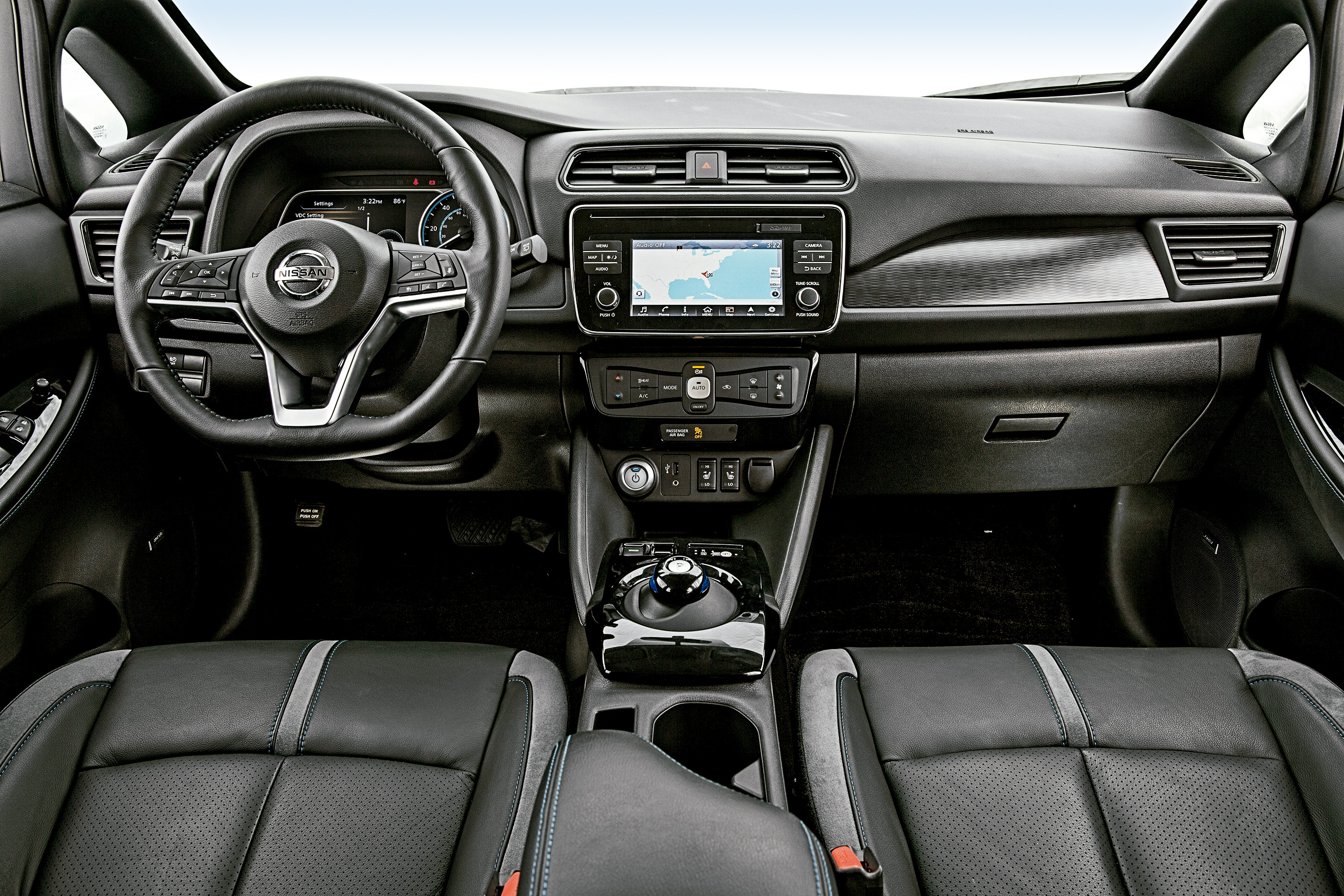 compara elétricos chevrolet bolt renault zoe nissan leaf (2)