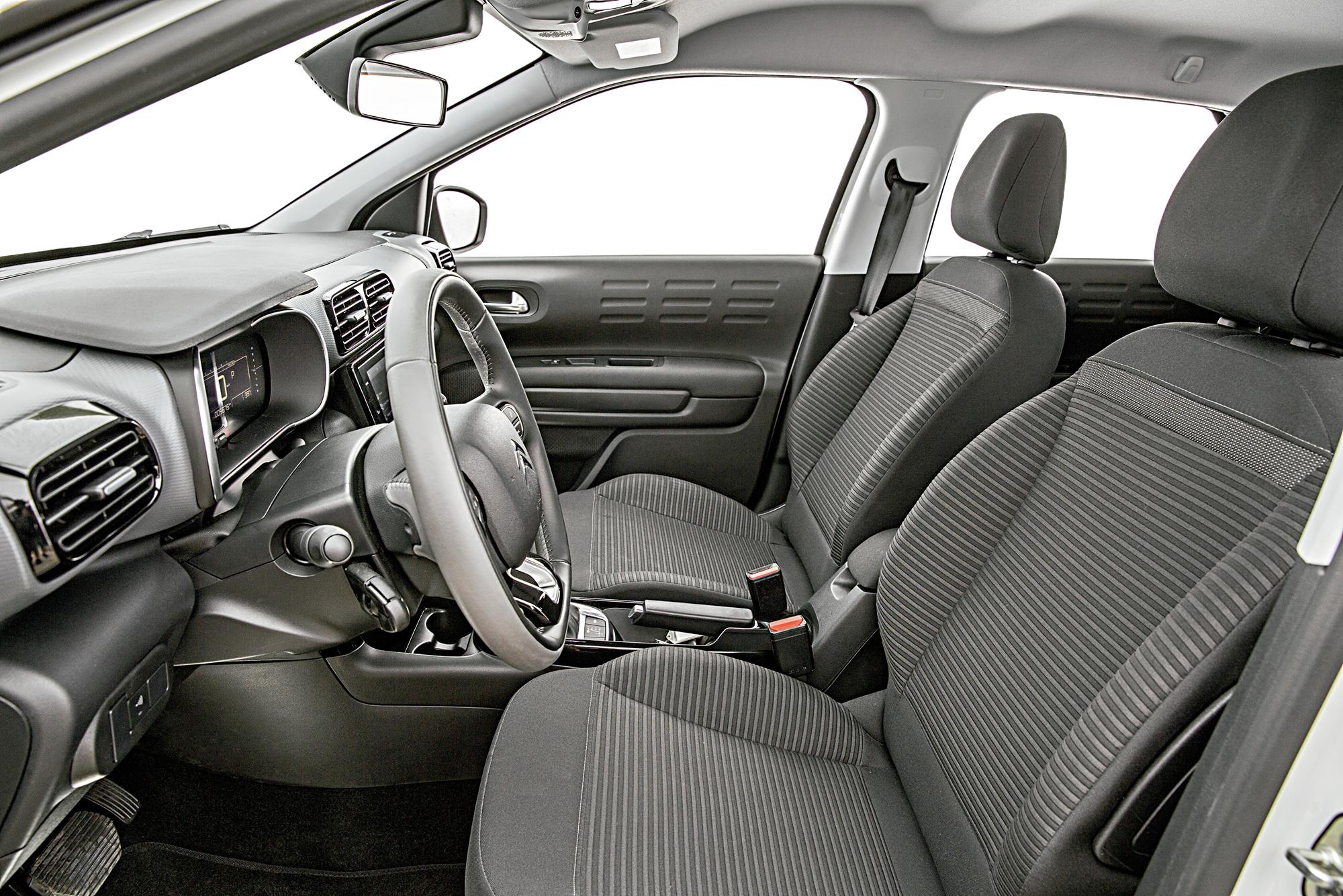 comparativo suvs atÉ 85.00 ford ecosport citroen c4 cactus jeep renegade hyundai compass nissan kicks (28)