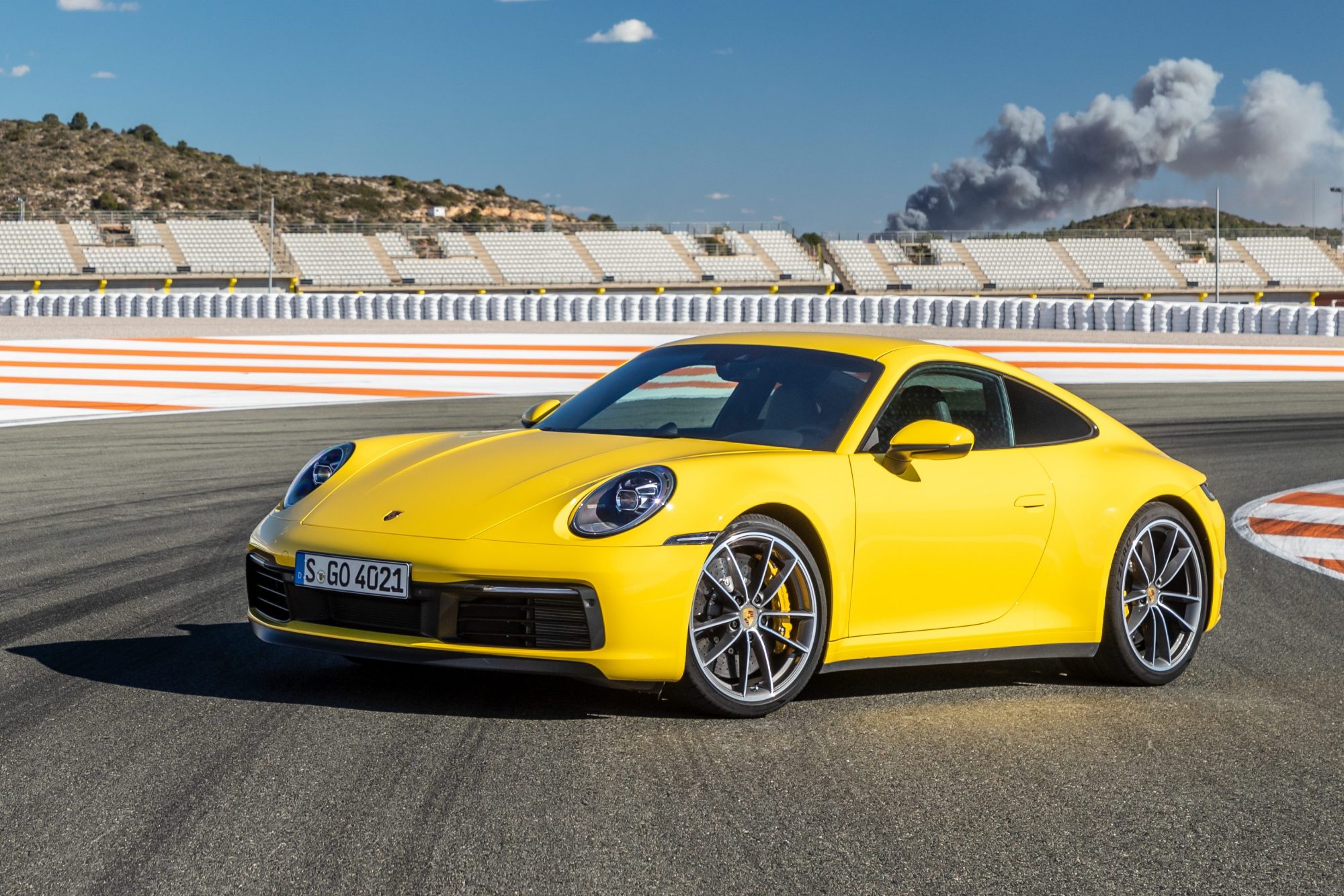 Novo Porsche 911 chega em maio pela pechincha de R$  por cv | Quatro  Rodas