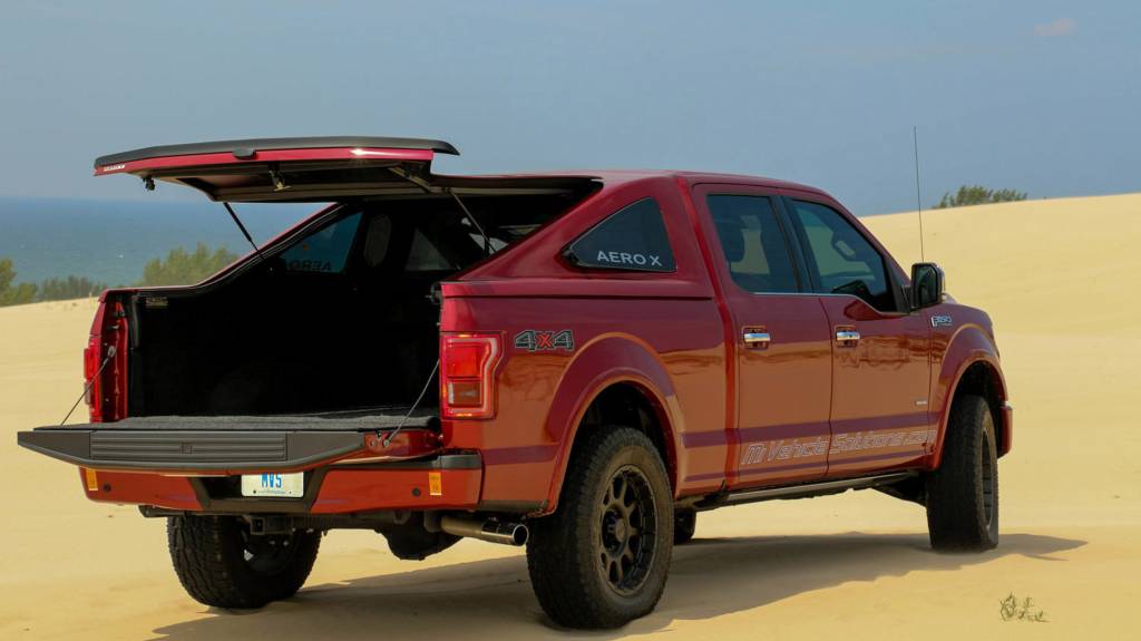 Capota transforma F-150 em um grande fastback