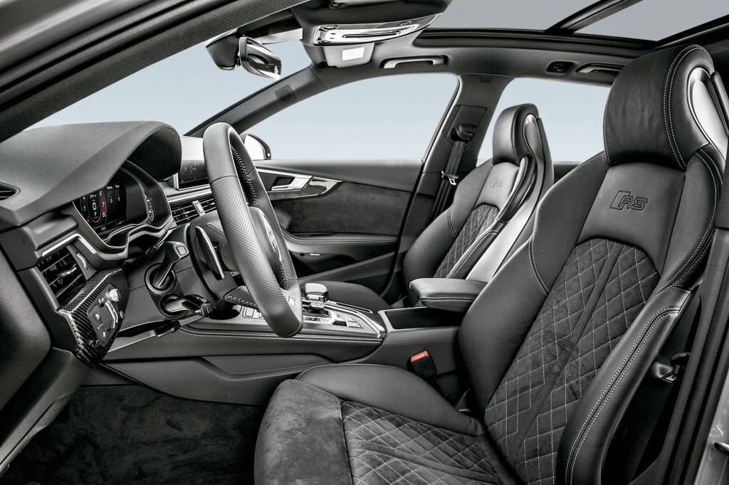 Audi RS4 Avant 2019 (4) Audi RS4 Avant 2019 (4)