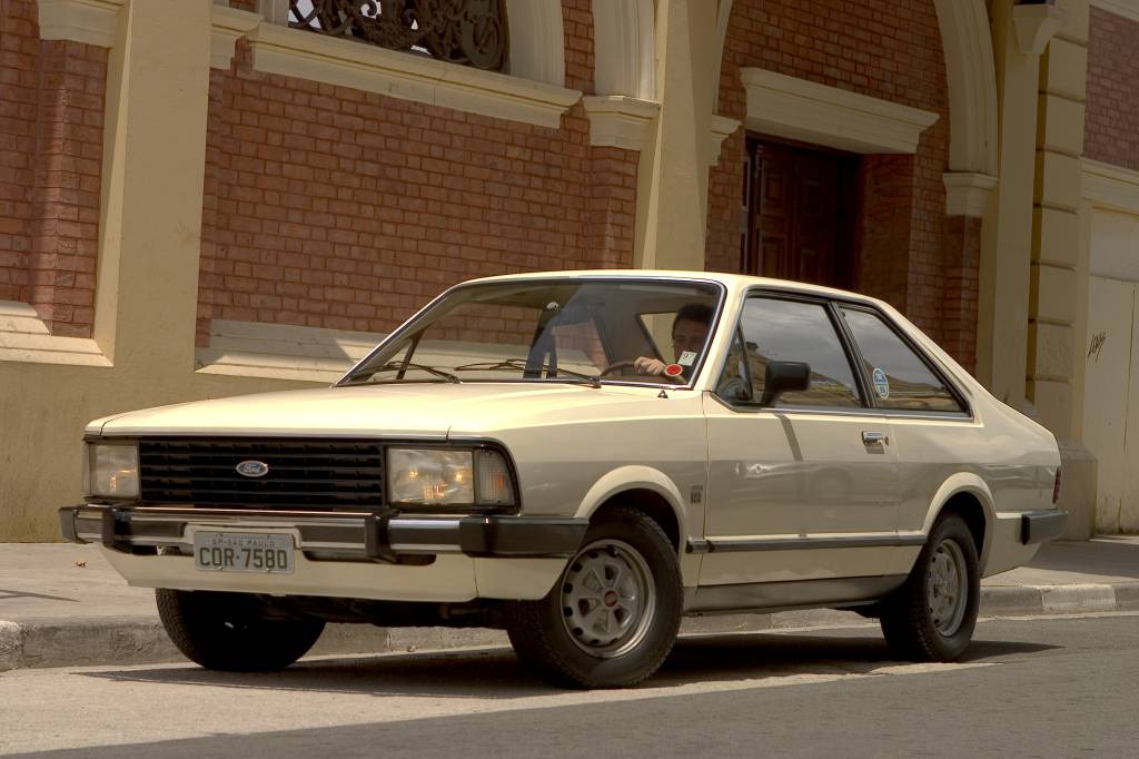 Corcel II LDO 1.6, da marca Ford. Corcel II LDO 1.6, da marca Ford.