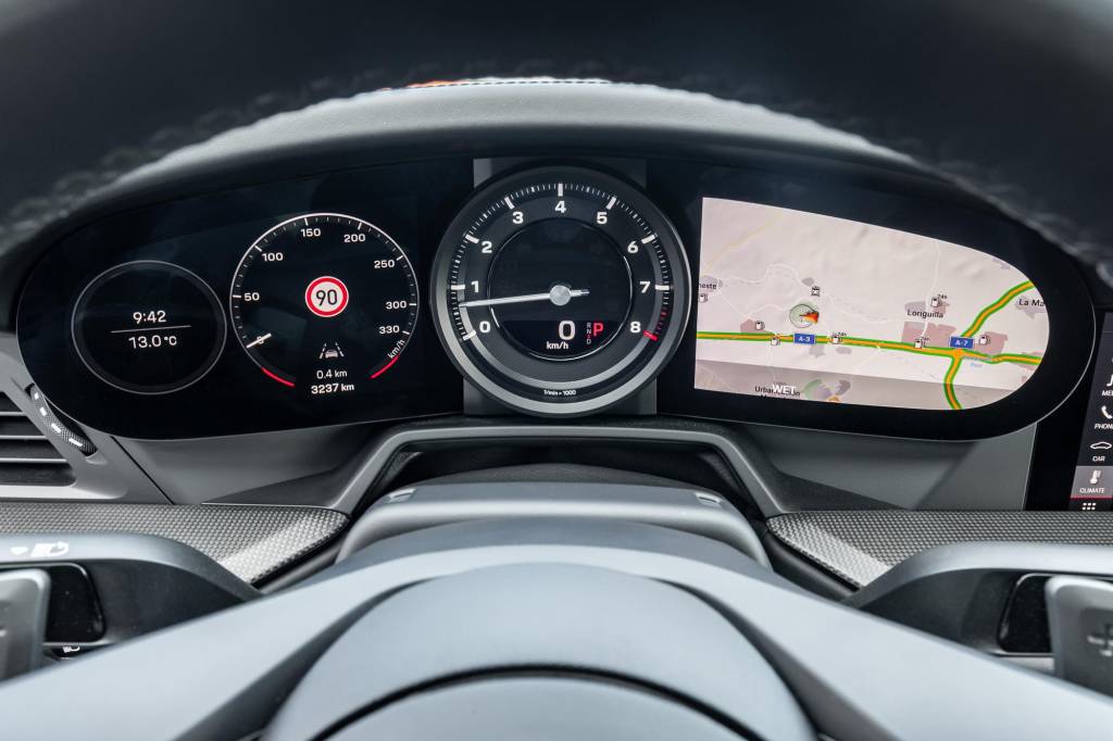 Porsche 911 Carrera S 2019 (29) Porsche 911 Carrera S 2019 (29)