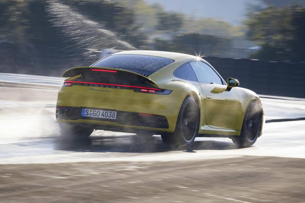 Porsche 911 Carrera S 2019 (41) Porsche 911 Carrera S 2019 (41)