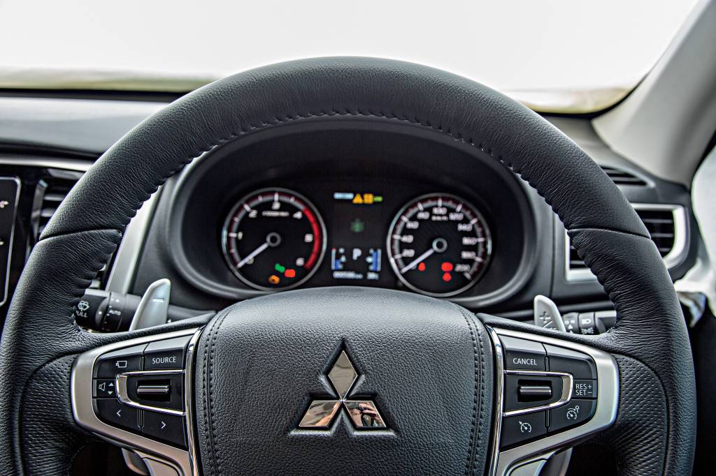 Volante L200 GLS Premium Mitsubishi L200 GLS Premium